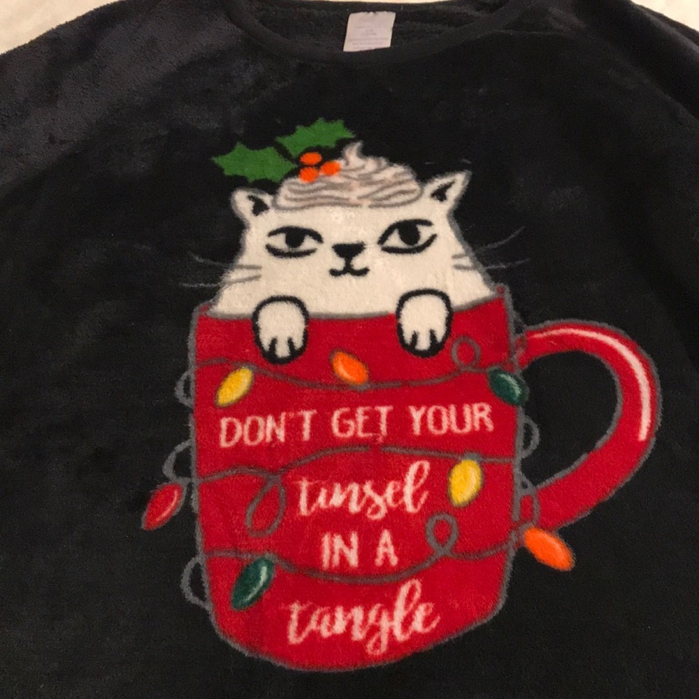 Fuzzy Pajama Top by Secret Treasures size L/G (12-14) Junior